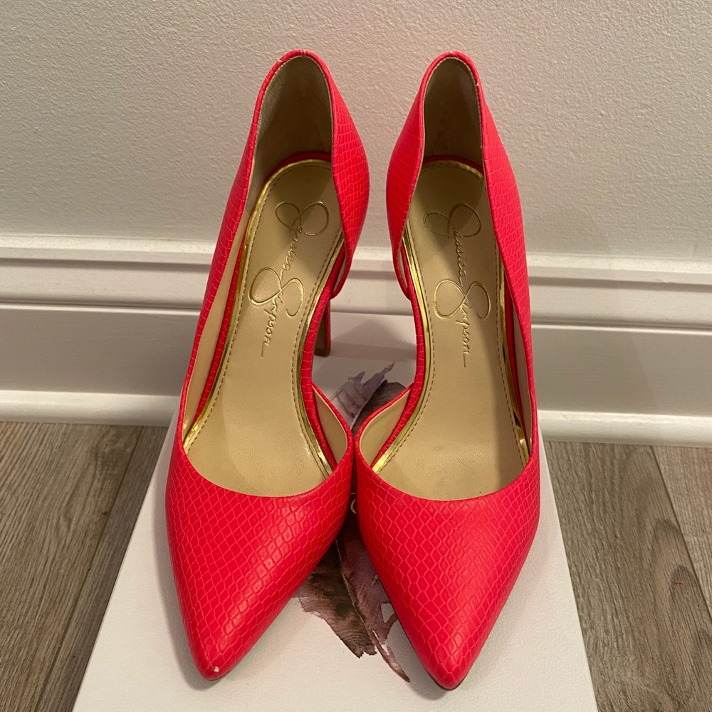 Jessica Simpson high heels size 6